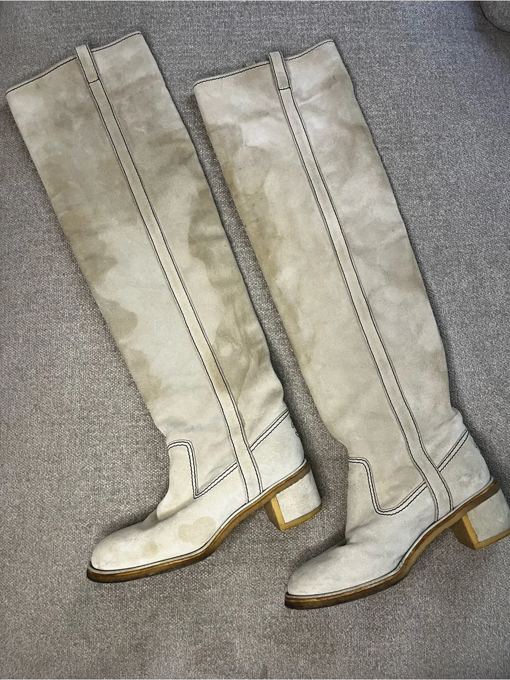 Vintage CHANEL Knee High Suede Boots Light Beige EU 38 Fold-over Gold Interior